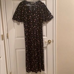 VINTAGE DRESS SWEETHEART NECK & FLUTTER SLEEVE